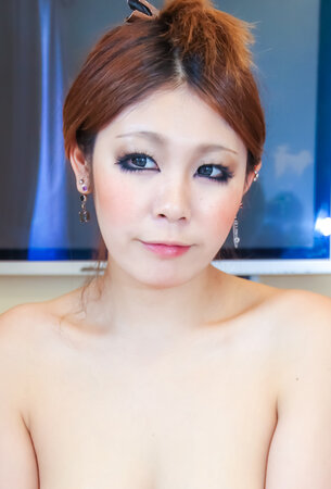 Anna Oguri